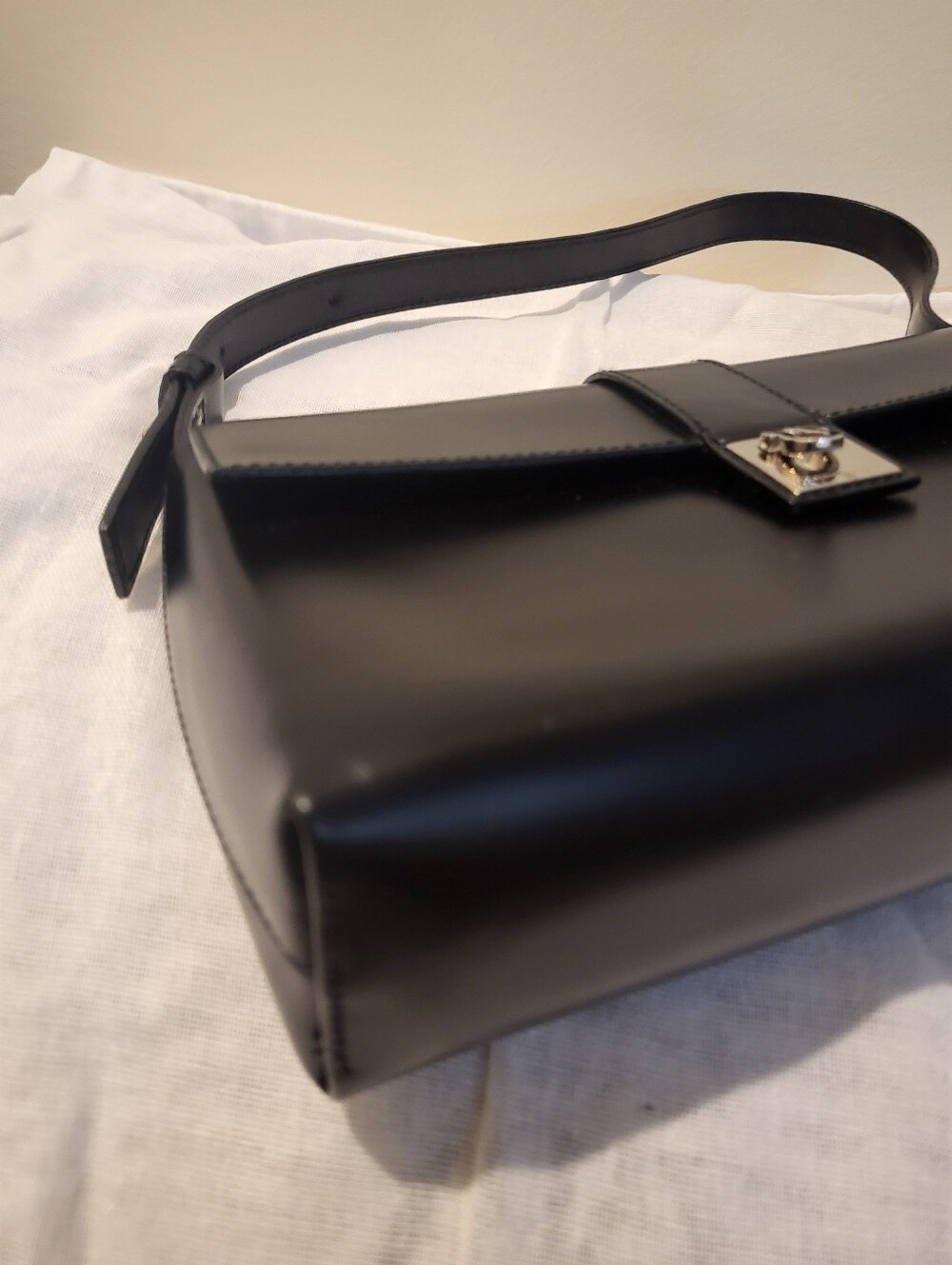 Salvatore Ferragamo Black Leather Logo Bag - Picture 9 of 14